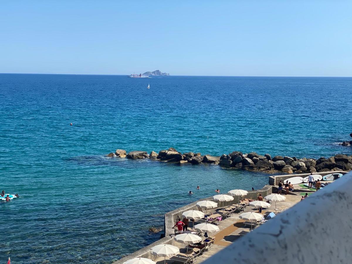 Appartamenti Tra Cielo E Mare ピオンビーノ エクステリア 写真